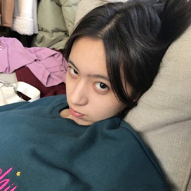 “
   所有人都觉得你有数不清的暧昧关...