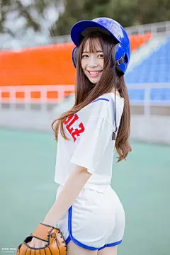 少女艾昔 -1 - MixMico米口 - 图虫
