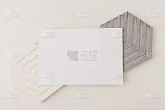 邀请卡模型，空白贺卡模板。平铺，极简风格