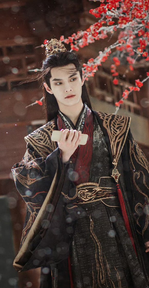 少年白马醉春风 叶鼎之 何与