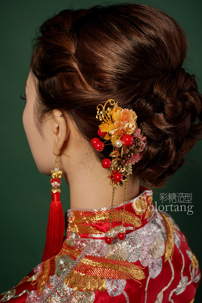 红妆出嫁，精致而秀美的东方中式新娘造型！...
