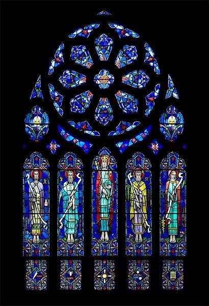 教堂的彩色玻璃窗 ​​​​