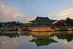 韩国庆州东宫和Wolji美丽的日落景色