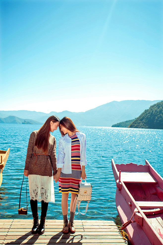 丽江泸沽湖.jpg (800×1200)