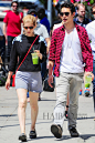 当地时间6月7日，凯特·玛拉 (Kate Mara) 与男友Max Minghella牵手在纽约东区外出。