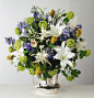 构图,图像,摄影,位置描述,排列_75375002_Fresh cut flowers in a vase_创意图片_Getty Images China