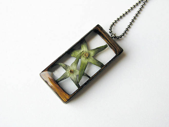 Wooden Necklaces Int...