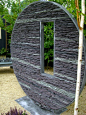 庭院里的石头成精了，私家花园也可用石头做装饰雕塑