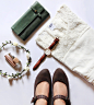 Daniel Wellington : The kind folks at Daniel Wellington sent over a few pieces from their watch collection. The above photographs were created for the promotion of the same. 