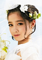 曾被日本媒体封为“千年难遇的天才”“天使美少女”的桥本环奈刚满16岁，近日她拍摄写真集，穿上婚纱变身新娘。