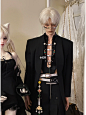 玩一玩新衣服