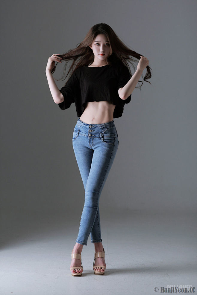女性站姿0570.jpg