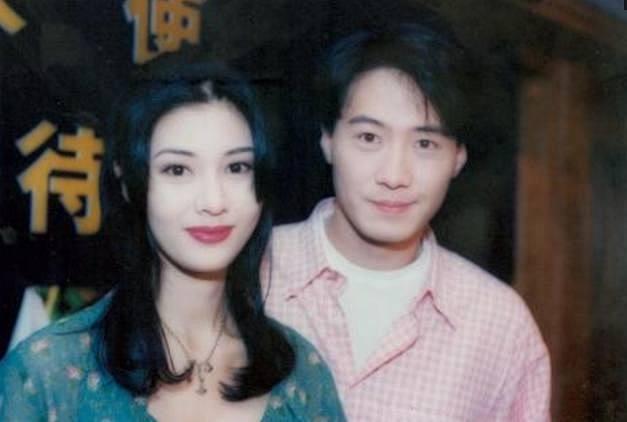 15位女星的颜值巅峰，王祖贤美如画中人，...