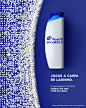 Photo by Head & Shoulders Brasil on November 18, 2022. May be an image of text that says 'Ûhead& shoulders JOGUE A CASPA DE LADINHO. CLINICAMENTE TESTADO CABELO ATÉ 100% LIVRE DE CASPA w uso'.