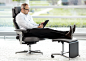 STEELCASE Leap WorkLounge : Office postures.