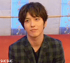 #郑容和# 【GIFs】這麼萌萌噠的視頻我現在才看到！！！男神哈哈哈哈哈哈 小表情什麼的簡直可以做表情包了哈哈哈哈哈 @郑容和89 我喜歡你的作品《y》