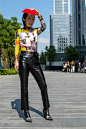 【图】上海时装周街拍·第一天_时尚街拍_潮流服饰频道_VOGUE时尚网