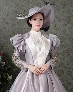中世纪贵族服饰_百度图片搜索