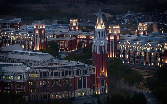 华东政法大学松江校区夜景的搜索结果_百度...