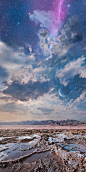 “半真半假”超乎想象的天与地【摄影师Nathan Spotts一辑名为“不切实际的场景”（Unrealistic Scenes）将自己的风景照片合成在满天星斗的夜空之中，美妙绝伦！】