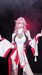 原神超话#八重神子##cos#
高清八重大人来了 ​​​​