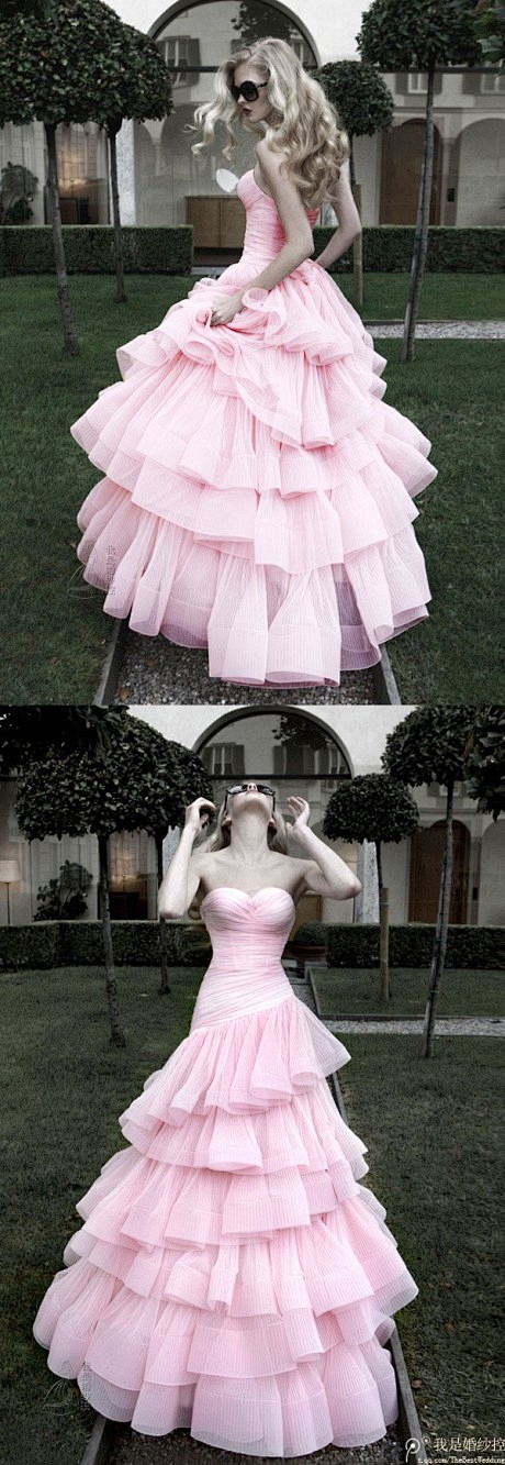 时尚甜美的粉色婚纱，大爱