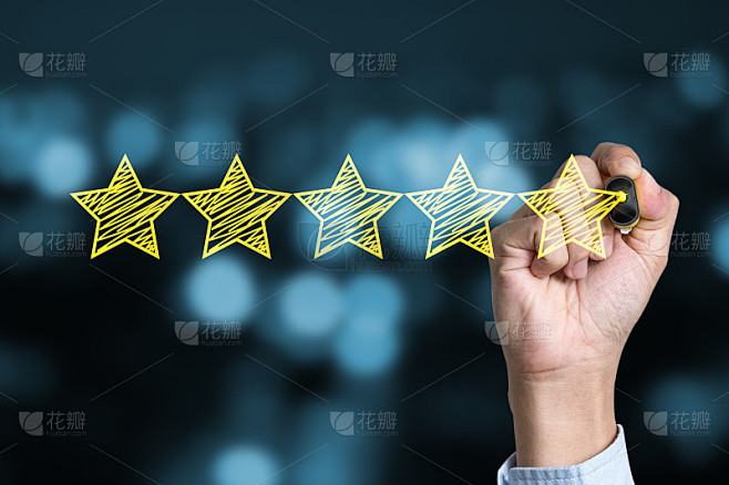 商家写黄色五星来评价客户的服务和产品。市...