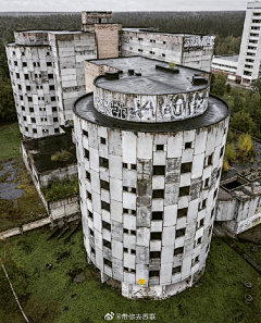 一巴掌打死7个采集到B 场景 建筑单体