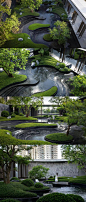 广州保利·悦公馆

蜿蜒的绿化与层叠的水景使前场硬朗理性的空间感觉转变为柔和、自然与感性。