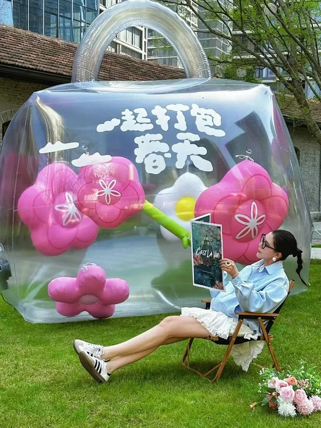 超大手提包气模商场美陈装饰 - 小红书