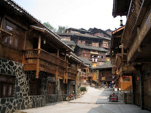苗寨建筑白边