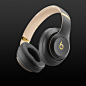 Beats Studio3 Wireless : Beats Studio3 Wireless 通过实时音频调校打造至臻音效，更配以 Beats Pure ANC (完全自适应消噪)，有效阻隔外界噪音。