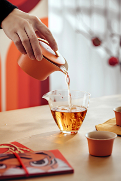 爱上早八采集到茶杯