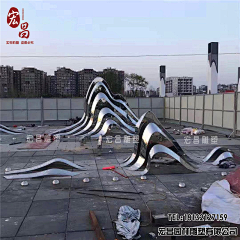 朕心仪采集到精神堡垒