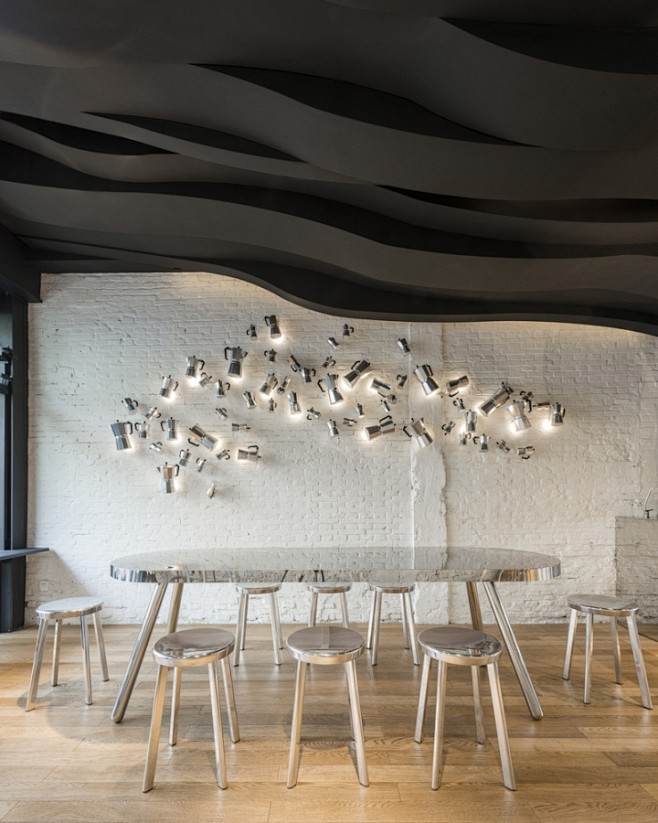 香气四溢的上海 Fumi 咖啡厅空间设计...