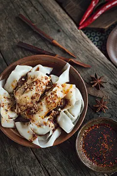 @大V宝剑 ⇐点击获取更多 壁纸 美图 桌面壁纸 分镜 摄影 生活摄影 服饰摄影 美食摄影 花艺摄影 动物 名画 风景 动漫