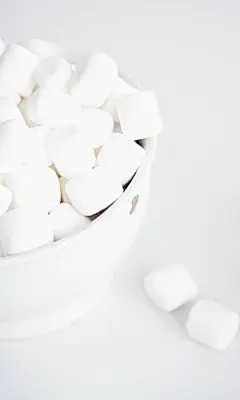 白色全白手机锁屏壁纸_唯美图片