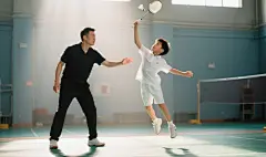 男孩子羽毛球训练培训图片