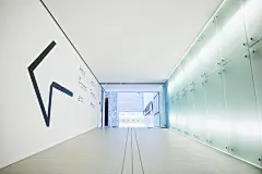 导视和环境设计-走廊
wayfinding
@behance