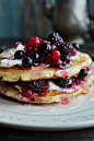 {Pancakes with berries and mascarpone.}#赏味期限##美食##吃货#