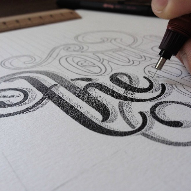 法国设计师xaviercasalta点刻手工手写文字设计使用针管笔绘制了由