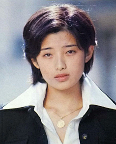 山口百惠-花瓣网|陪你做生活的设计师 | 近代映画