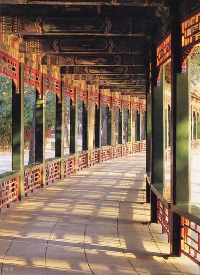 中国古建筑 -- 长廊彩绘