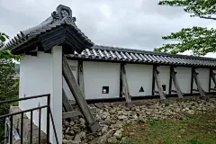 白河小峰城 [2/3] 古図面を元に忠実に復元された三重櫓内部へ。