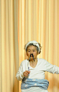 日本87岁的老婆婆西本喜美子自从接触摄影就开始上瘾，来感受一下她魔性的摄影作品