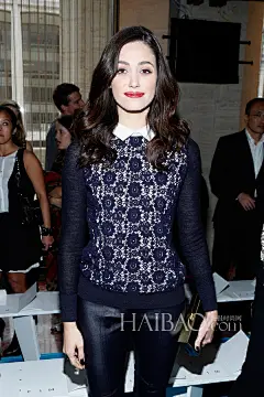 【图】2014春夏纽约时装周渐近尾声，两任“前阿汤嫂”、“龙纹身女孩”等大咖秀场嘉宾陆续来“扎堆”！_第8页_欧美明星着装_海报时尚网