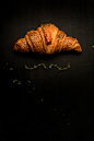 The Artisanal Bakery : Creating simple and beautiful images for these beautiful loaves of bread... Simple yet powerful. 