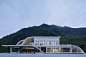 四川智慧高速新基建科研基地项目（车路协同自动驾驶）建筑外立面设计 / 山间建筑 : 传统与未来的冲突感