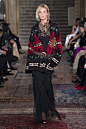 Ralph Lauren Fall 2018 Ready-to-Wear Fashion Show : The complete Ralph Lauren Fall 2018 Ready-to-Wear fashion show now on Vogue Runway.
