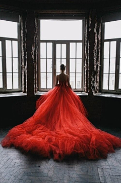 霄燕采集到The wedding dress